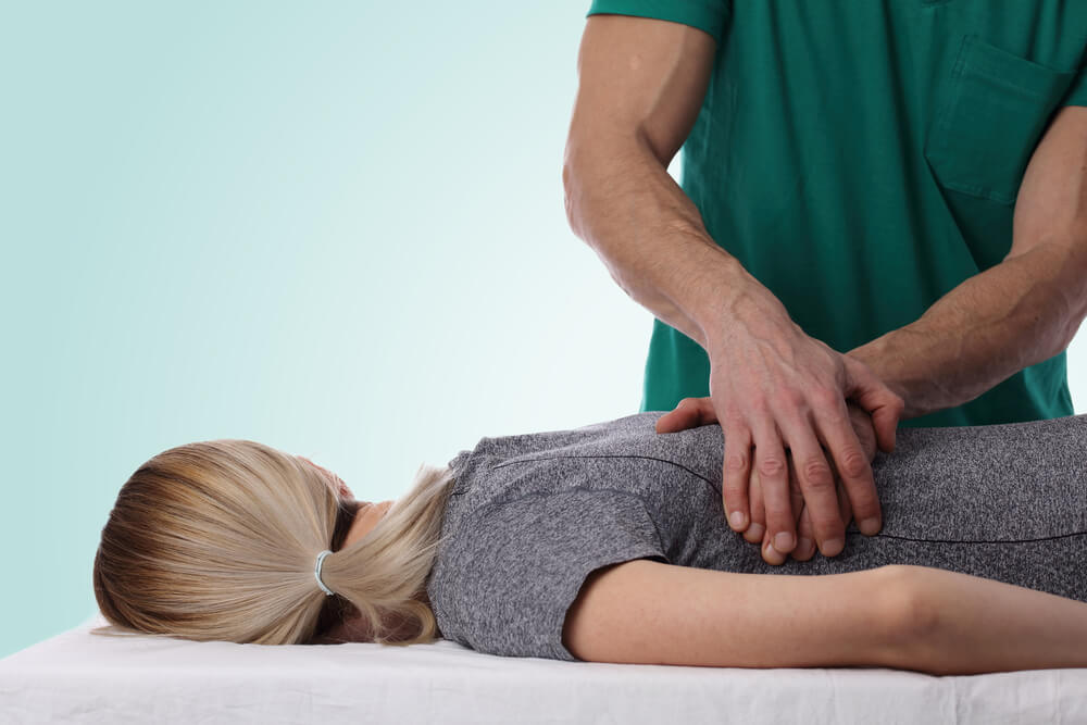 Joint mobilization for treating spine pain in St. Louis, MO