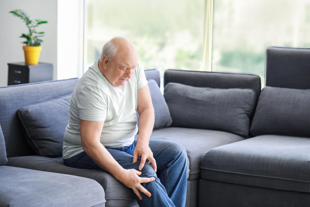 What happens if I avoid physical therapy after knee surgery?