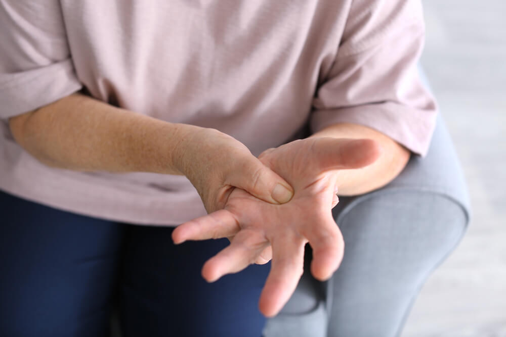 5 reasons you may have shooting pain in your fingers