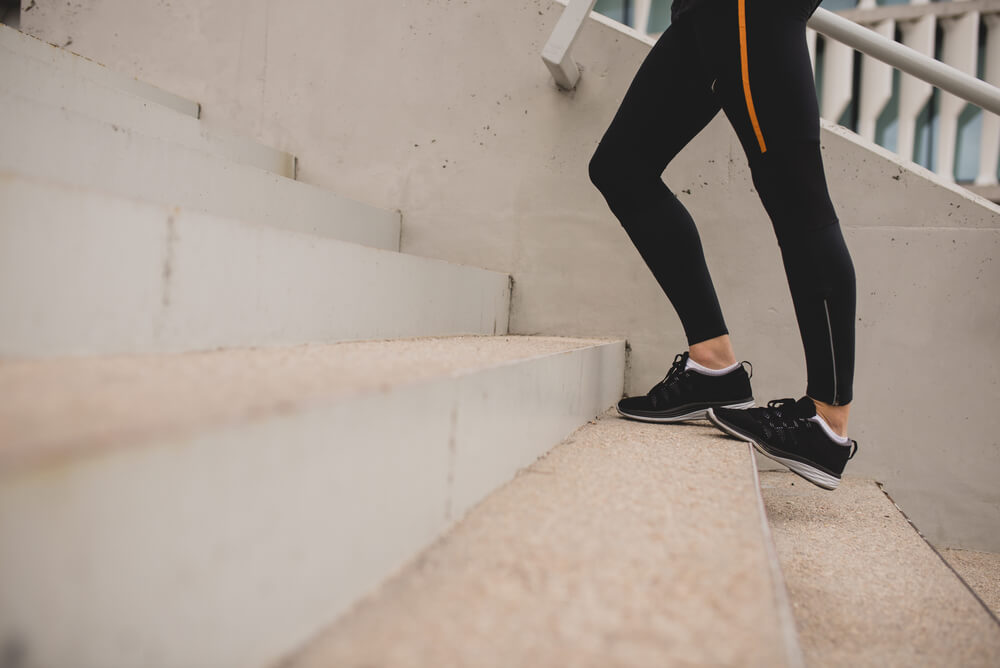 Two stretches can help knees bend with less stiffness and pain