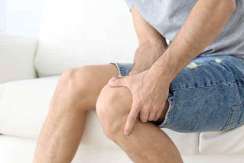 Can’t bend your knee without pain? Here are five potential reasons why