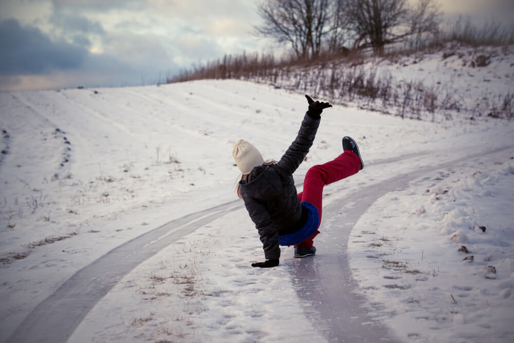 Four injuries that can happen after slipping on ice